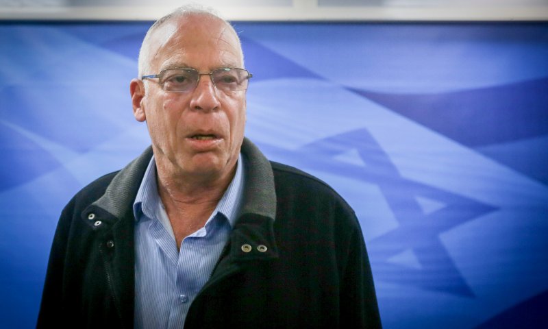 "אם לא ייחקרו 'הקלטות נתניהו',אבטל את האבטחה"