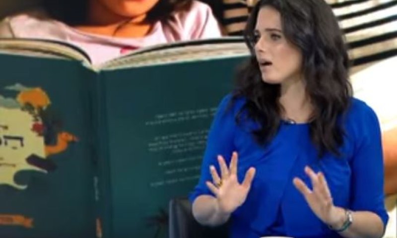 'אני גם אמא' &bull; צפו: איילת שקד שלא הכרתם