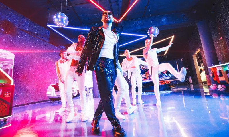 "לא מרגיש טוב": עדן חסון בסינגל חדש