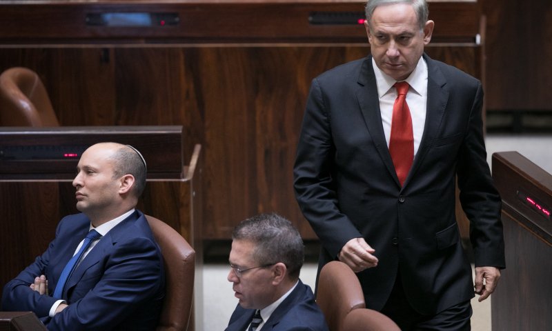 נתניהו שלל הליכה של בנט עם גנץ: "זו תהיה בגידה איומה"