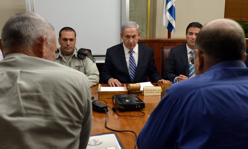 הפתרון של נתניהו לטרור: קידום הריסת בתי מחבלים