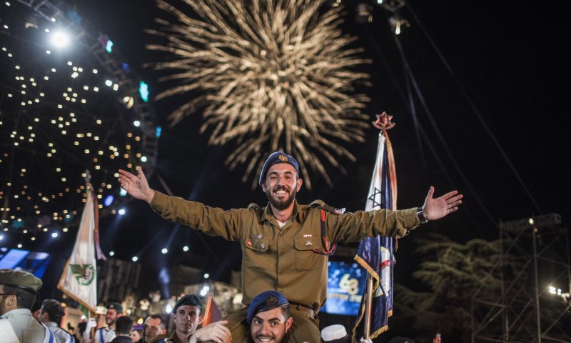 אלו מדליקי המשואות בטקס יום העצמאות ה-74