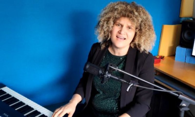 סופ"ש עם שיר: אודהליה ברלין עושה עידן רייכל. צפו