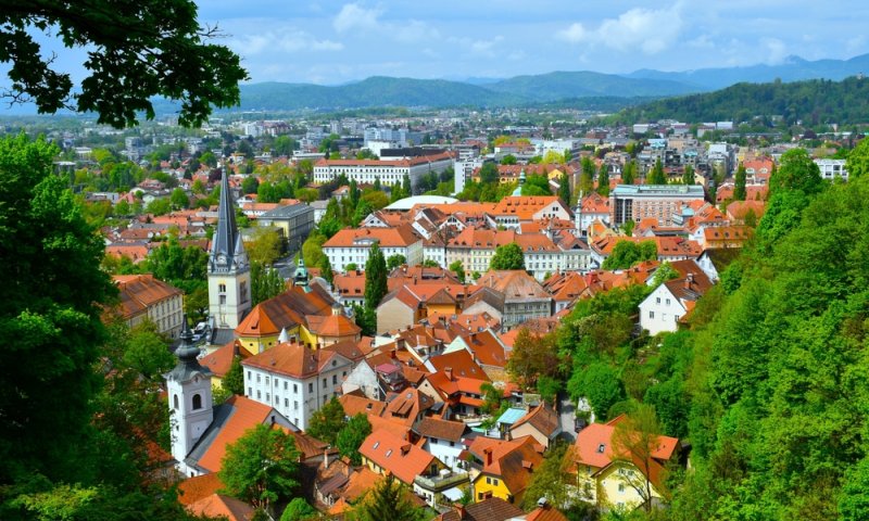 חופשת הקיץ המושלמת: גלו את הקסם הנסתר של סלובניה