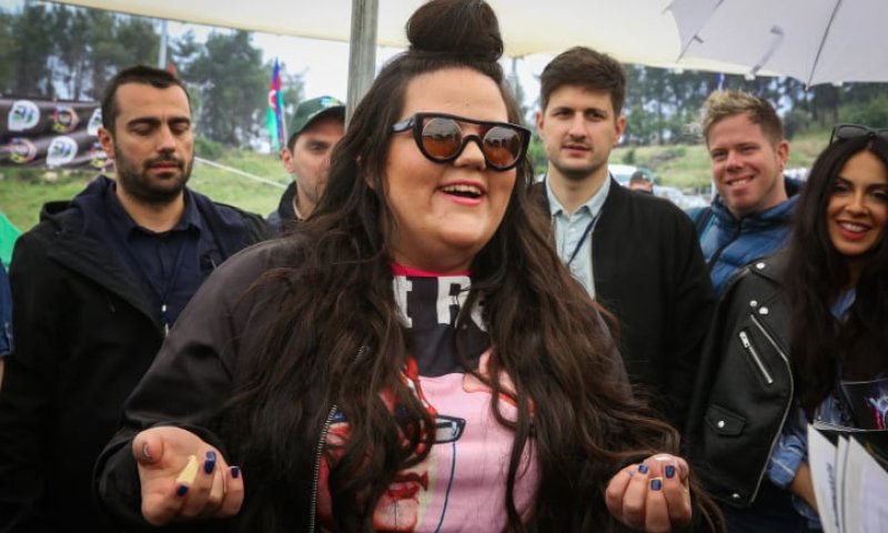 מעבירה את השרביט ליובל רפאל? צפו בהצצה לראיון עם נטע ברזילי