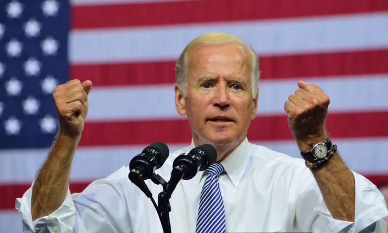 סגן הנשיא לשעבר: "הנשיא טראמפ פוגע בערכי ארה"ב"