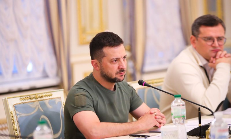 אוקראינה: הנשיא זלנסקי היה בתאונת דרכים בקייב