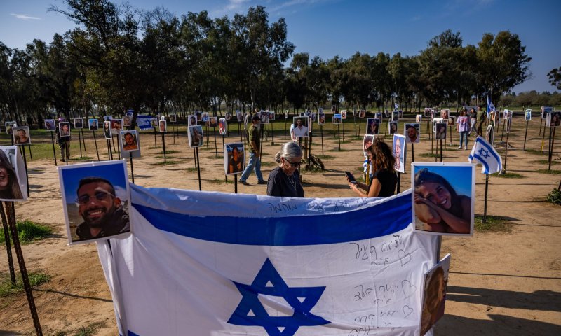 "הילדים של חורף 23": משפחות נרצחי המסיבות בשיר לזכרם