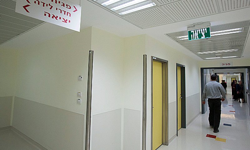 אישה חרדית התלוננה: רופא ב'שערי צדק' הטריד אותי מינית