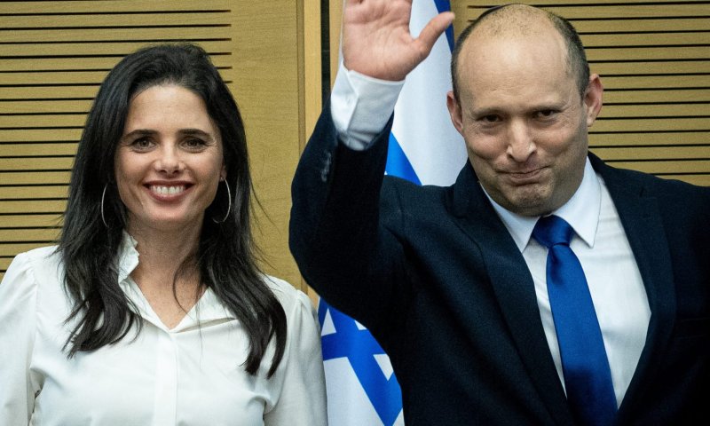 "המצב הנוכחי &ndash; בגלל נפתלי בנט ואיילת שקד"