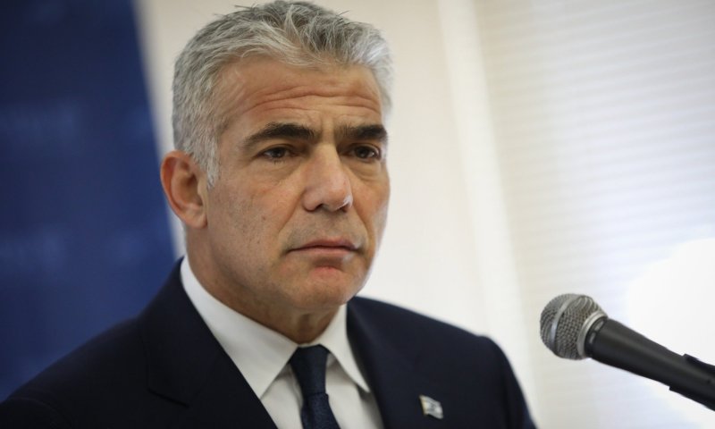 עימות בטוויטר: "תדע כל אם עבריה לא לבחור בלפיד"