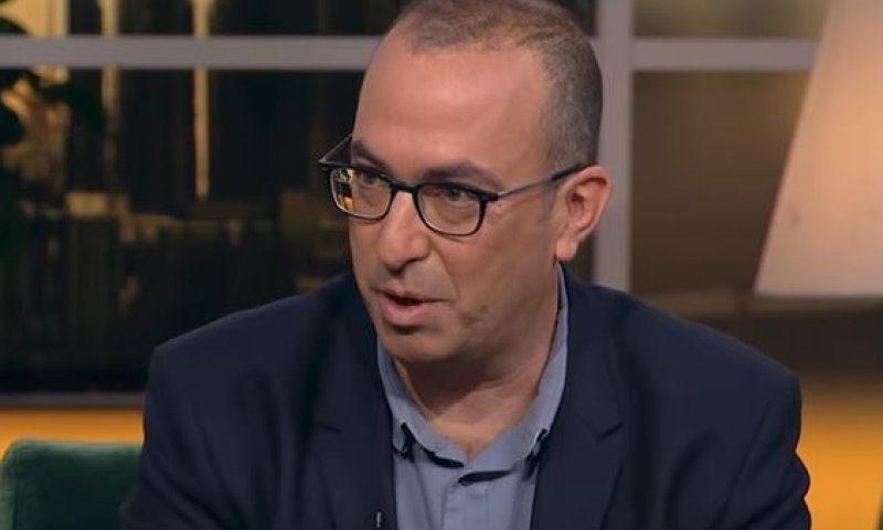 "למרות שאני הבן של, אני לא שייך למשפחת השמאל"