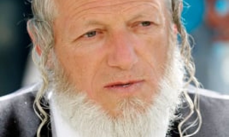 יהודה משי זהב "מבקש סליחה" מהחברה החרדית