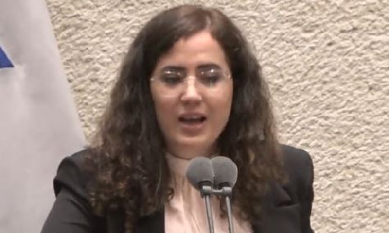 הח"כית מהקואליציה פרצה בבכי: 'שורף לי בנשמה'. צפו