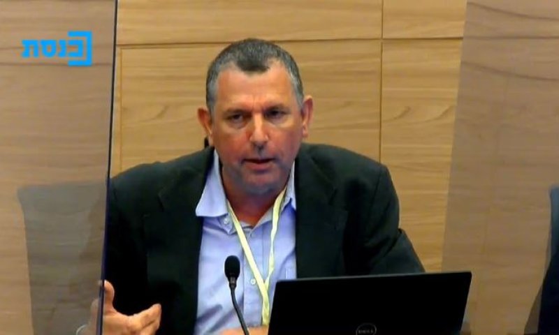 משרד הבריאות: "יש חולה אחד ביום מהנכנסים לארץ"