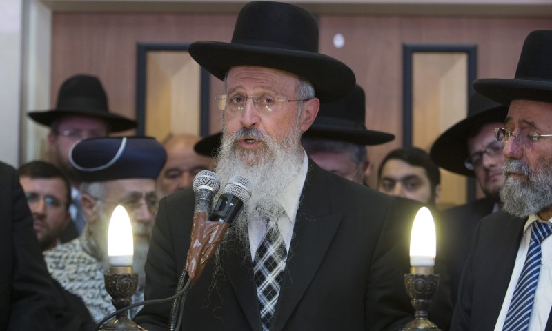 הרב אברהם יוסף: "התשליך מיועד לגברים בלבד"