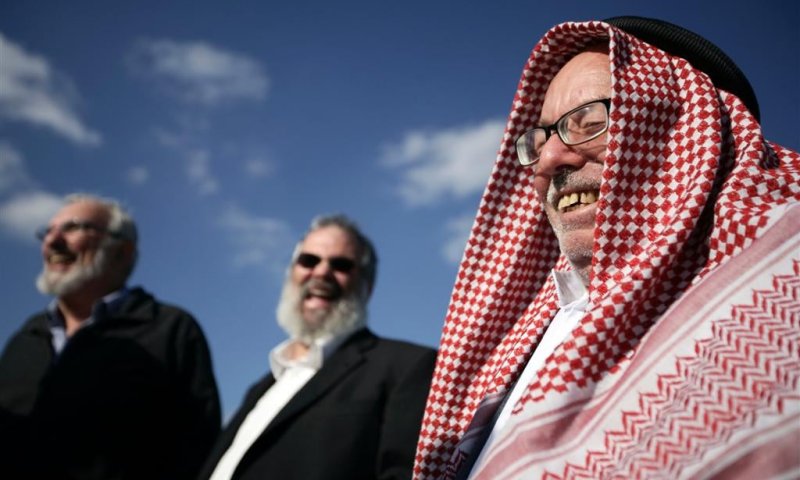 תנועת המתנחלים 'ארץ שלום': להעביר החמץ לערבים