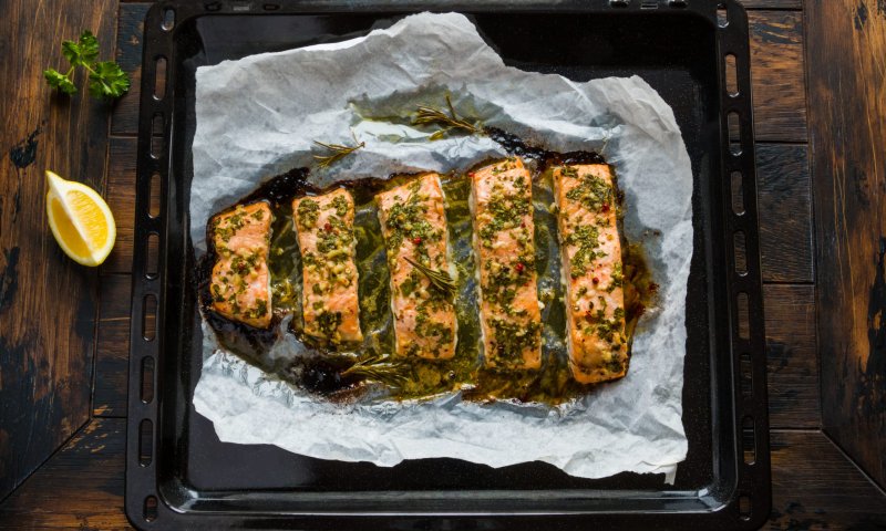 סורגים שבת: כך תכינו בקלות סלמון מושלם