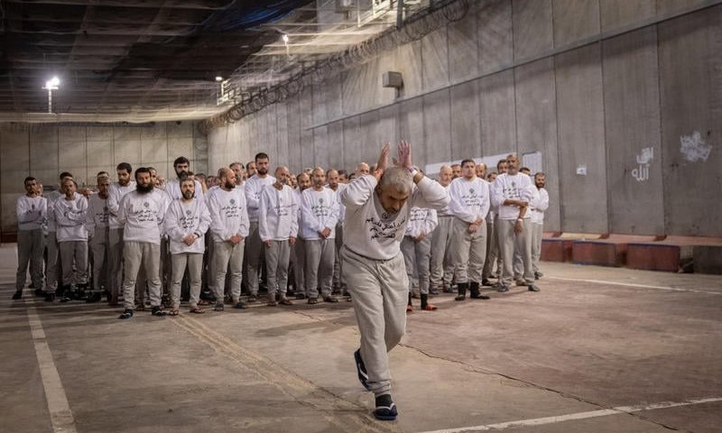 תחקיר בריטי חושף: החיים החדשים של המחבלים ששוחררו בעסקה