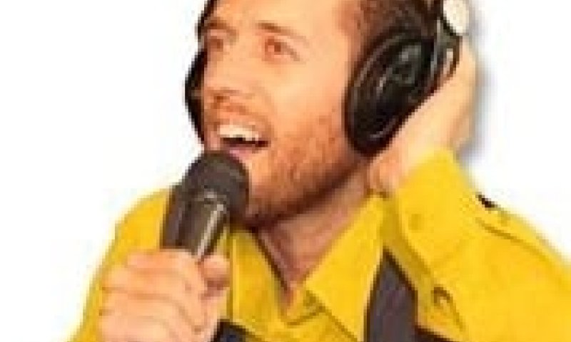 טוביה רוזנפלד (אסי וטוביה) במופע חדש