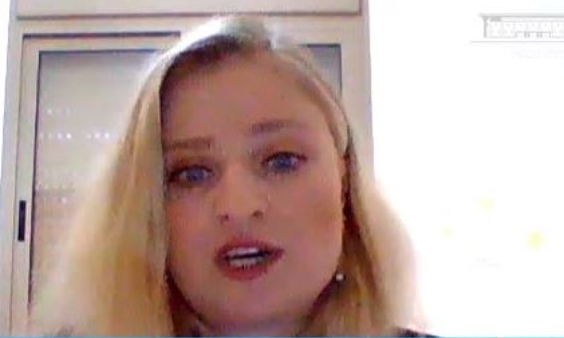 תיעוד מטריד: "אני מתחננת, תנו לי להציל חיים!" | צפו