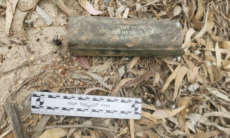 שנה וחצי אחרי הטבח: לבנת חבלה אותרה בכניסה לקיבוץ עלומים