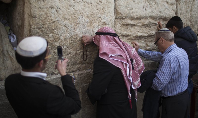 תענית אסתר: מתי מתחיל הצום? מתי נגמר הצום?