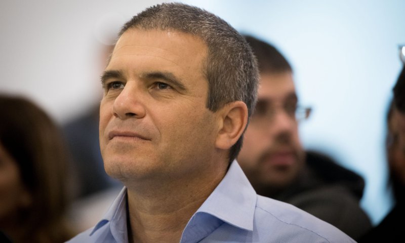 גל הירש בפוסט מהלב: אני אוכל חצץ כבר שש שנים