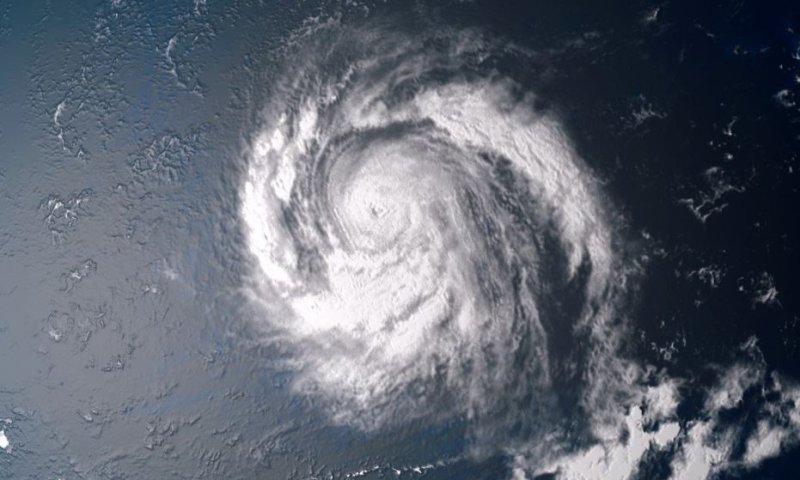 ארה"ב נערכת להוריקן היסטורי: "מוכנים להרס רב"