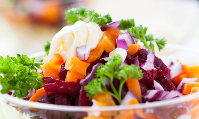 לכבוד שבת: מתכון לסלט סלק בלי בישול