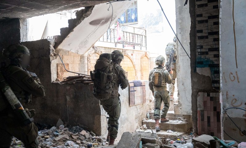 רובי ציד, M16 ומאות כדורים נמצאו בבית בכפר פלסטיני ליד חברון