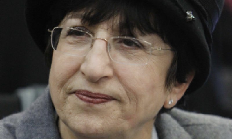 כבוד כפול: עדינה בר שלום גם תדליק משואה ביום העצמאות