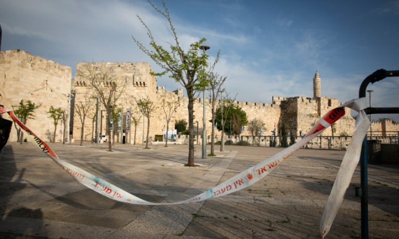 נתיר זר מרוסיה דקר שוטרים בשער יפו