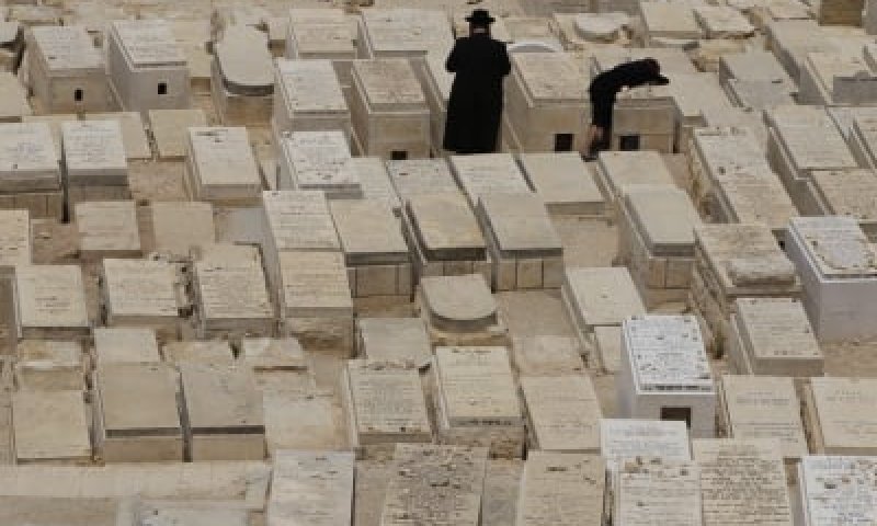 כמה עולה חלקת קבר? משרד הדתות משיב