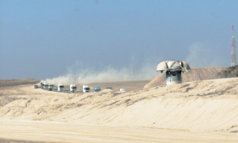 עוד כאב ראש לישראל? אחרי המשט, שיירה יבשתית בדרך לעזה