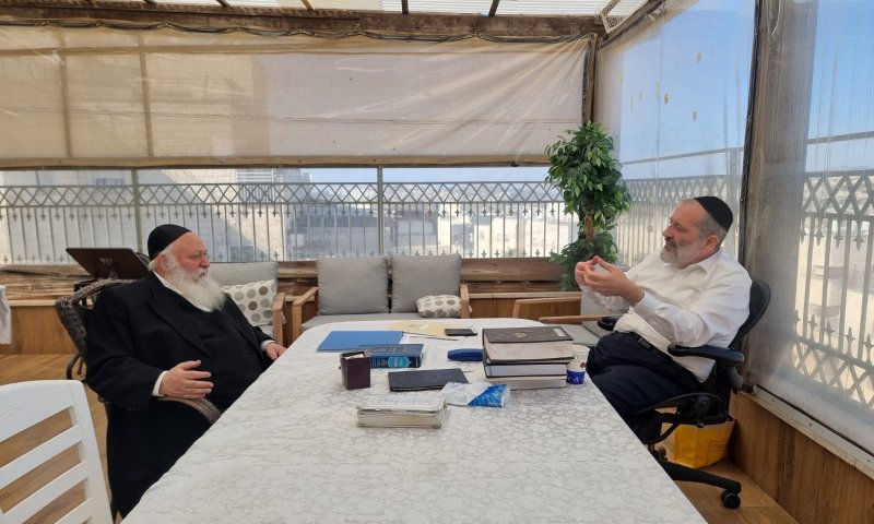 בשיתוף פעולה: דרעי וגולדקנופף נפגשו