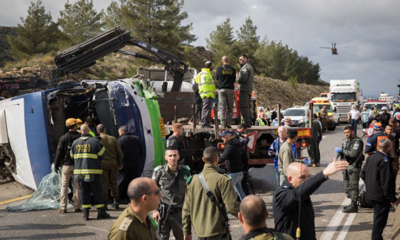 לאחר התאונה: כביש 443 נפתח מחדש, הנהגים ייחקרו