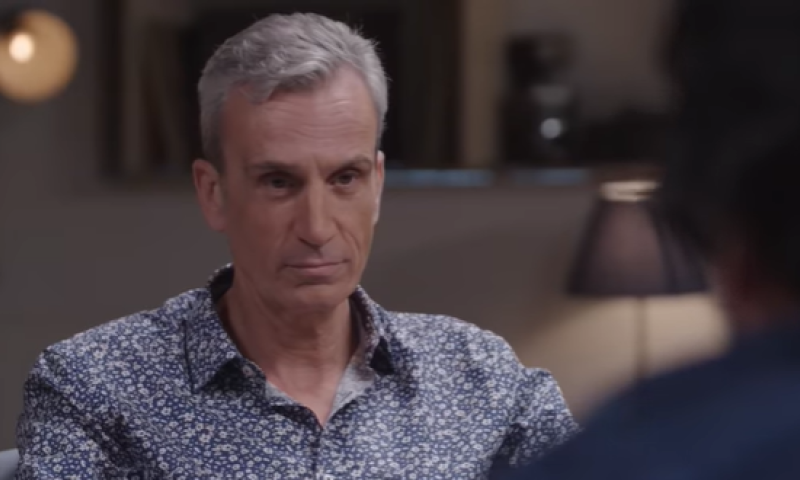 "חשבו שאני נודניק": כך ניצל אברי גלעד מהבידוד