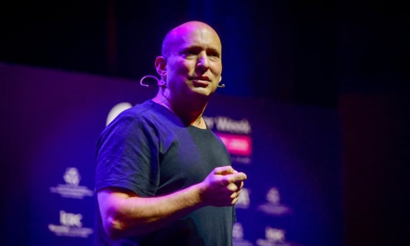 צדיק: כך נפתלי בנט תועד בקיבוץ נחל עוז