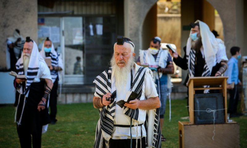 צפו: מתווה הקפסולות בבתי הכנסת בפחות מדקה