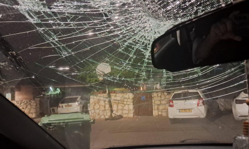 אלימות קשה: מפגין ימין הותקף מחוץ לביתו של יאיר גולן