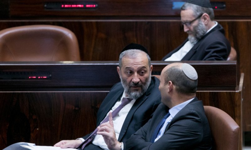 סקר מנדטים: בנט מדשדש; ש"ס שלישית; סער נעלם