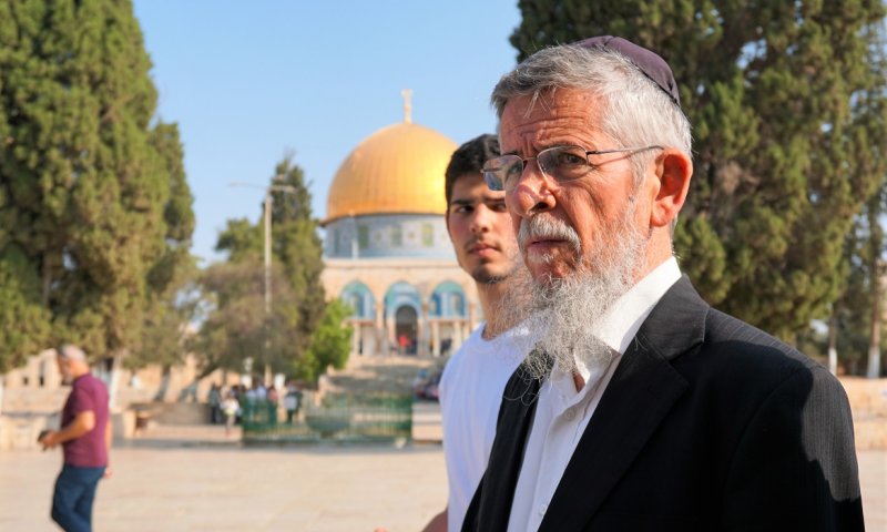 המודעה המפתיעה שתלה הרב שילת בבית המדרש