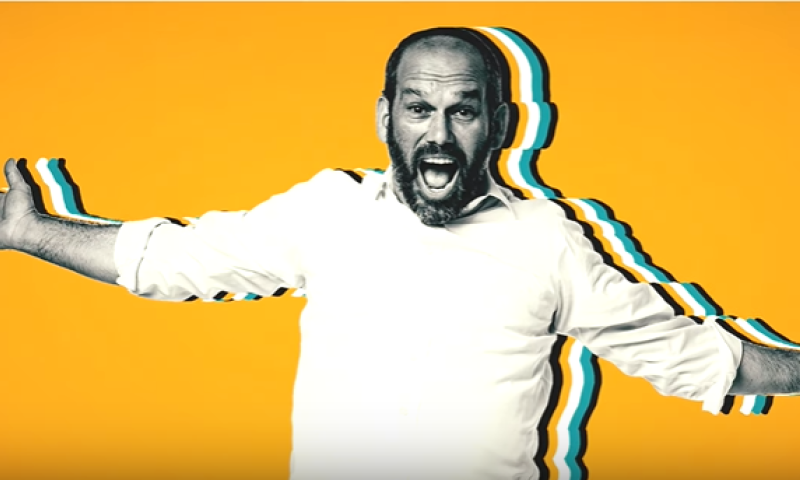 "חידוש גדול עבורי": יונתן רזאל שר באידיש. צפו