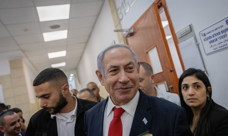 השמאל צדק: נתניהו תחת משפט לא באמת יכול לשלוט