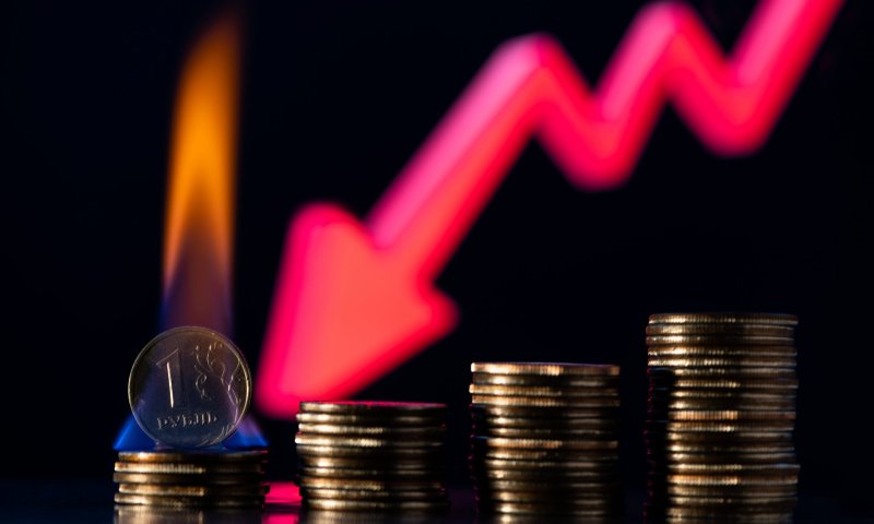 הכלכלה הרוסית קורסת לשפל חדש