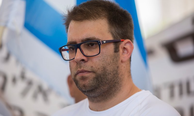 האזינו: חזן חושף: חברת כנסת הטרידה אותי מינית