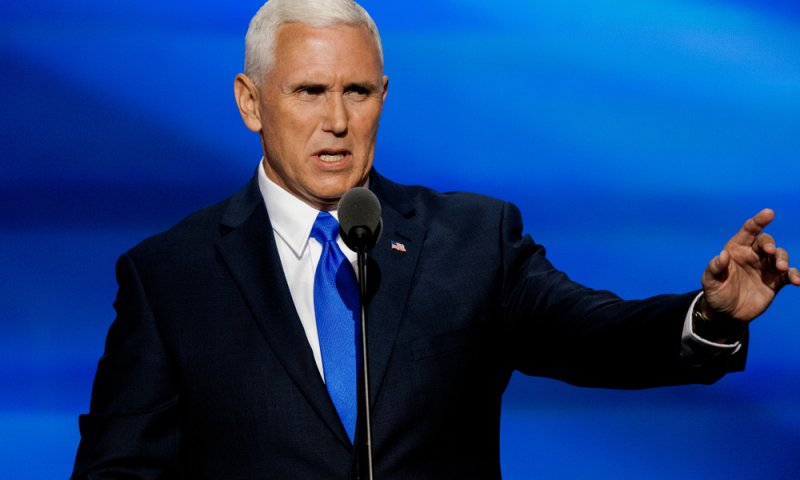 מייק פנס: "לאנטישמיות אין מקום בממשל האמריקני"