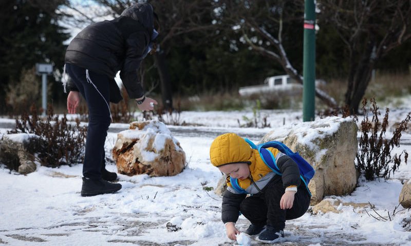 הנה זה בא: אלה המקומות בהם החל לרדת שלג