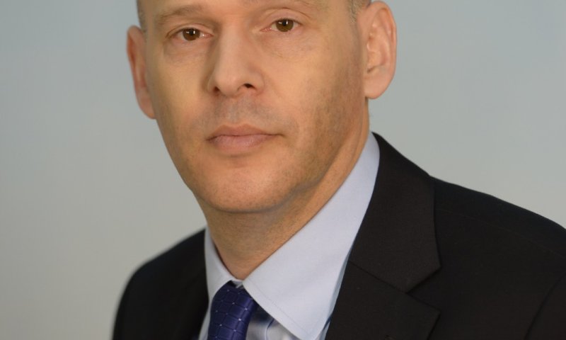 על הראש של נתניהו: גנץ האריך  לאיסמן את התפקיד